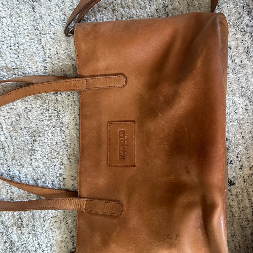 Parker Clay bag. EUC comes with leather conditioner